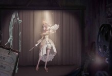 《第五人格》红夫人精灵皮肤全面解析（从外观到技能，全方位解读红夫人新皮肤）
