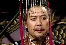 最新阵容下曹洪出装攻略（曹洪在最新阵容中的装备选择，带你稳定赢得胜利！）